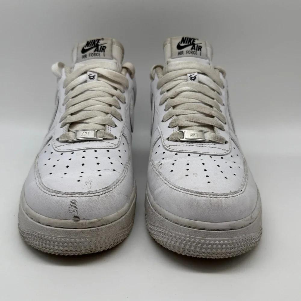 Nike Air Force 1 Low FlyEase Mens 7.5 White FD1146-100 Leather Sneakers